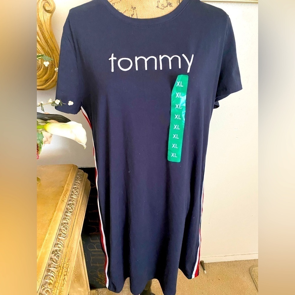 New Tommy Hilfiger T-Shirt dress size XL.